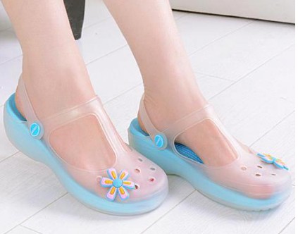 women jelly shoes female garden shoes 2016 spring/summer EVA mujer beach mules slippers hollow Change color Flat Sandals